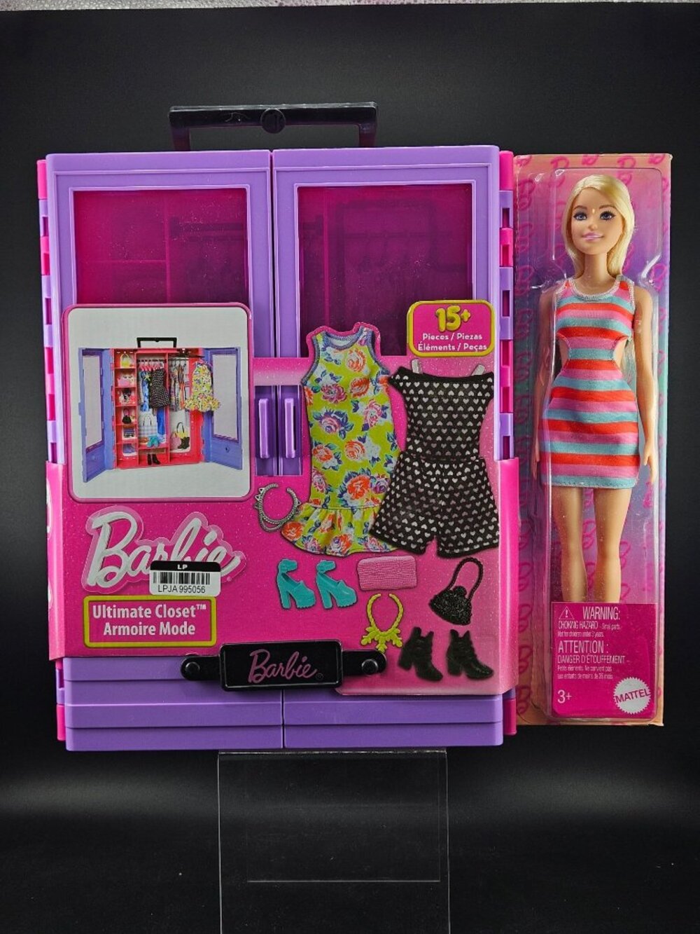 Barbie Ultimate Closet Portable Playset With Doll 15+ Pieces & Accessories New